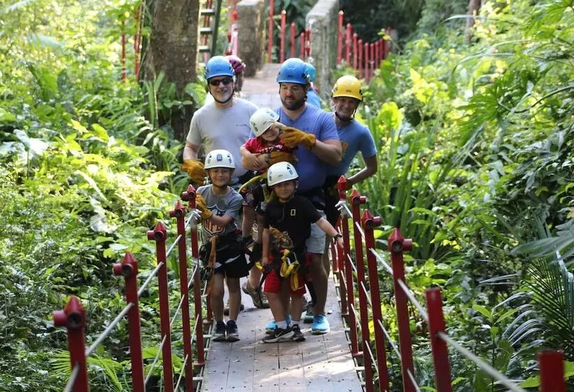 Hotelli Calico Jack S Village