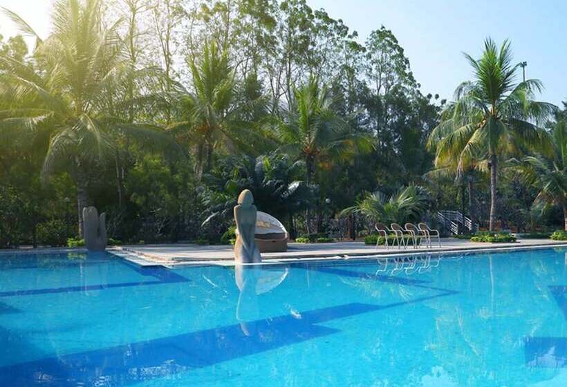 Hotel Lahari Resorts