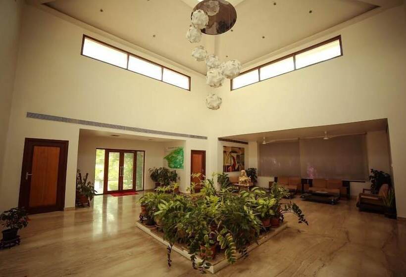 Hotel Lahari Resorts