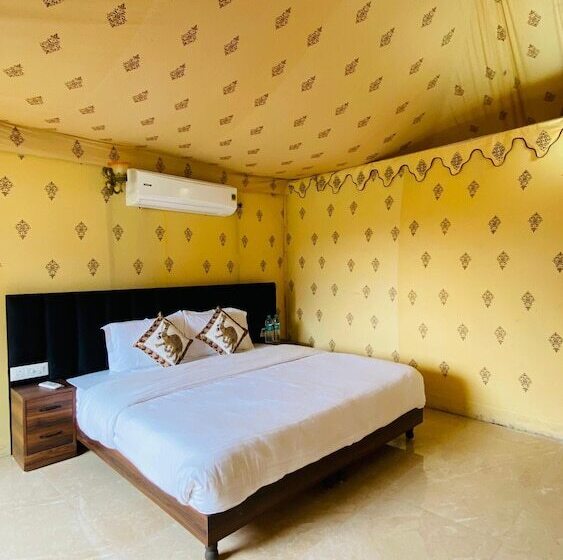 Hotel Morni Hills Resort