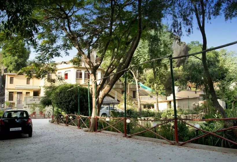 ホテル Mount Villa