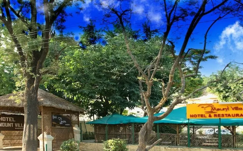 ホテル Mount Villa
