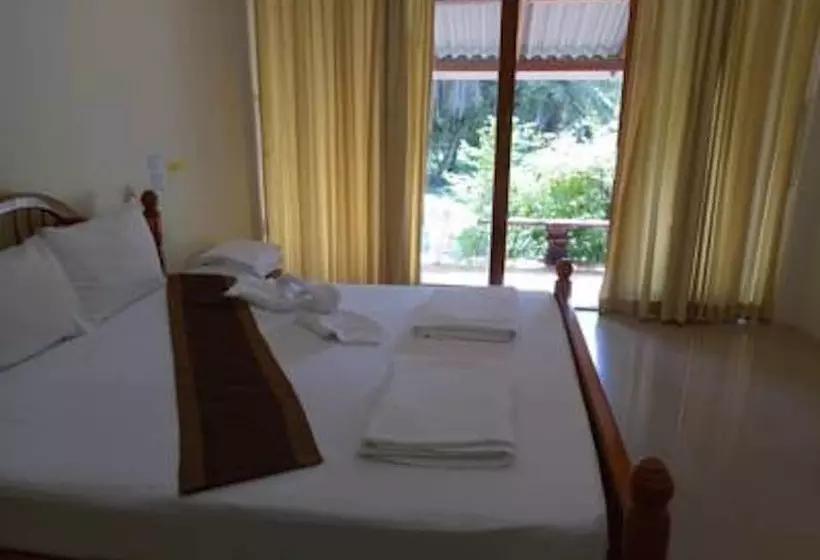 ホテル River Park Resort