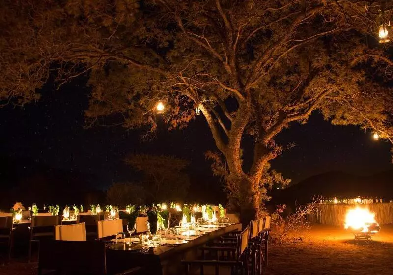 Hotelli Shepherds Tree Game Reserve