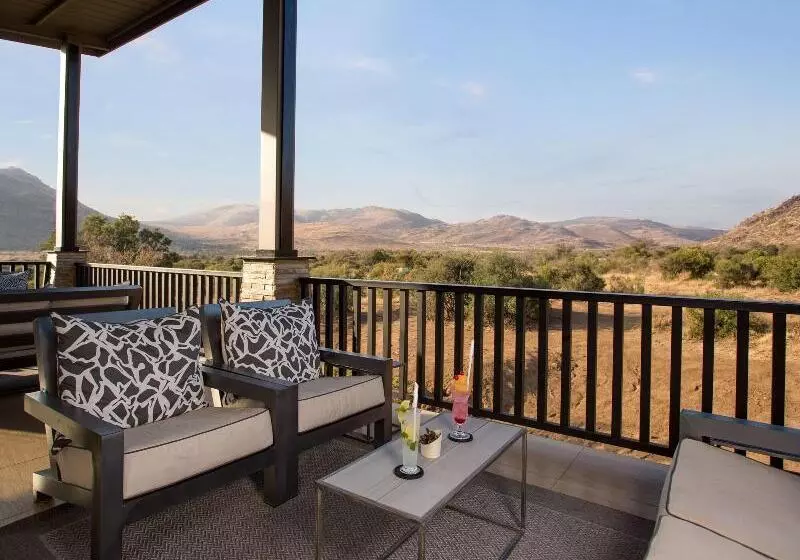 Hotelli Shepherds Tree Game Reserve