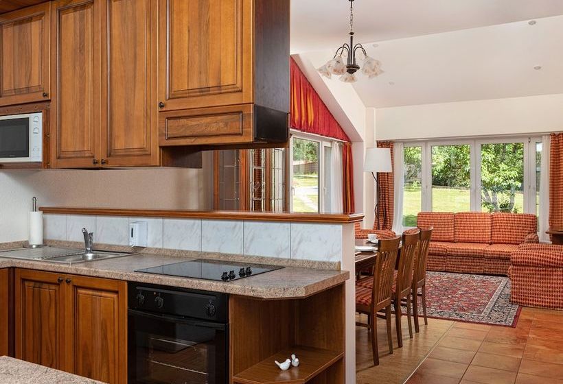 Отель Shuyskaya Chupa Resort Village