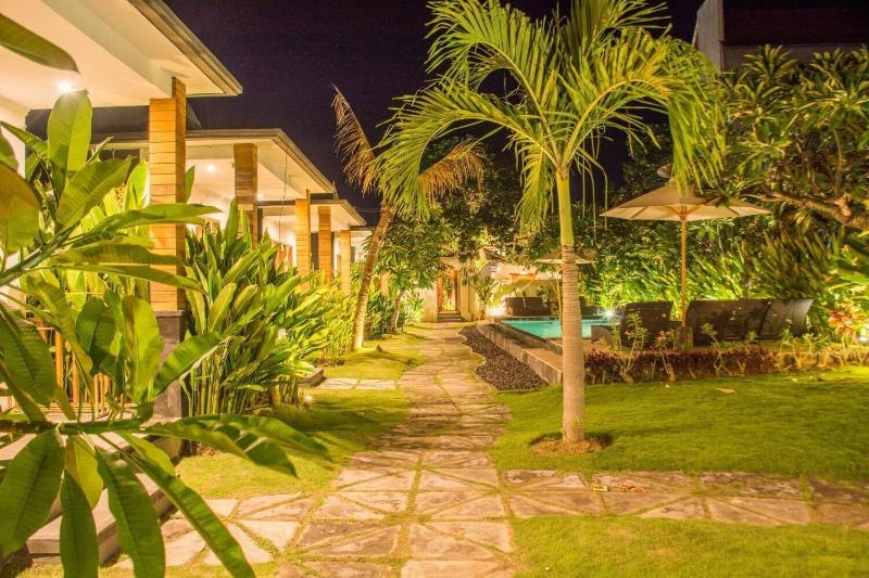 Hotel Singabu Bungalows