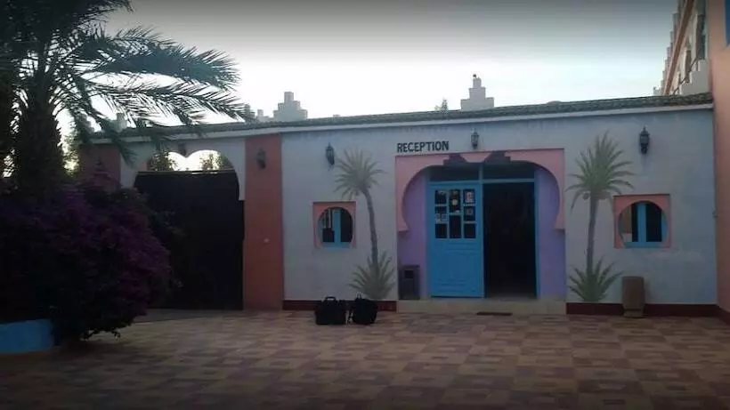 ホテル Village Touristique Bougafer