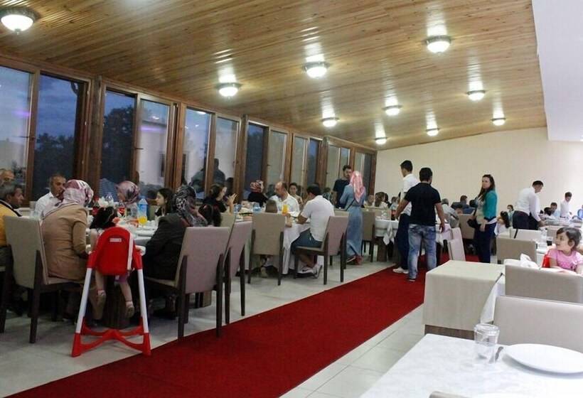 בית מלון כפרי Yenice Goknar