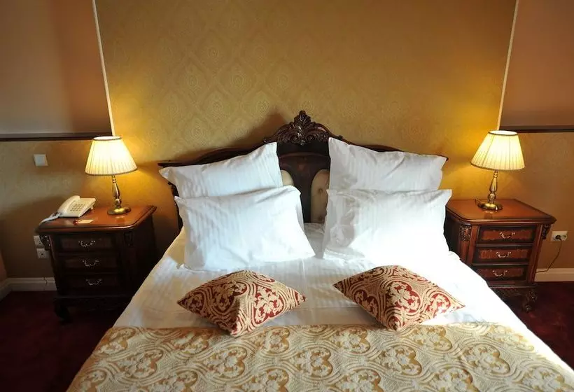 Majatalo Carul Din Stele