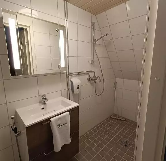 ペンション Joensuun Tilan Päärakennus