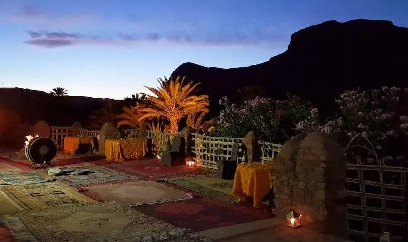 Aamiaismajoitus (B&B) Bivouac Des Aigles