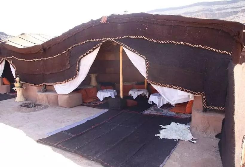 Aamiaismajoitus (B&B) Bivouac Des Aigles
