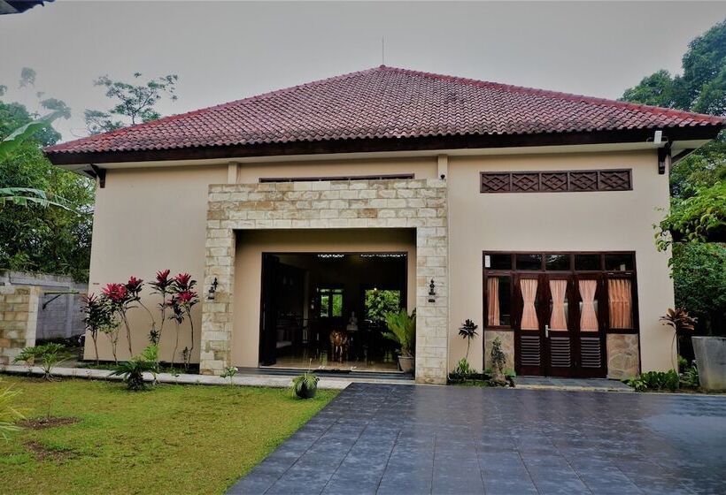 مبيت وإفطار Villa Kendi