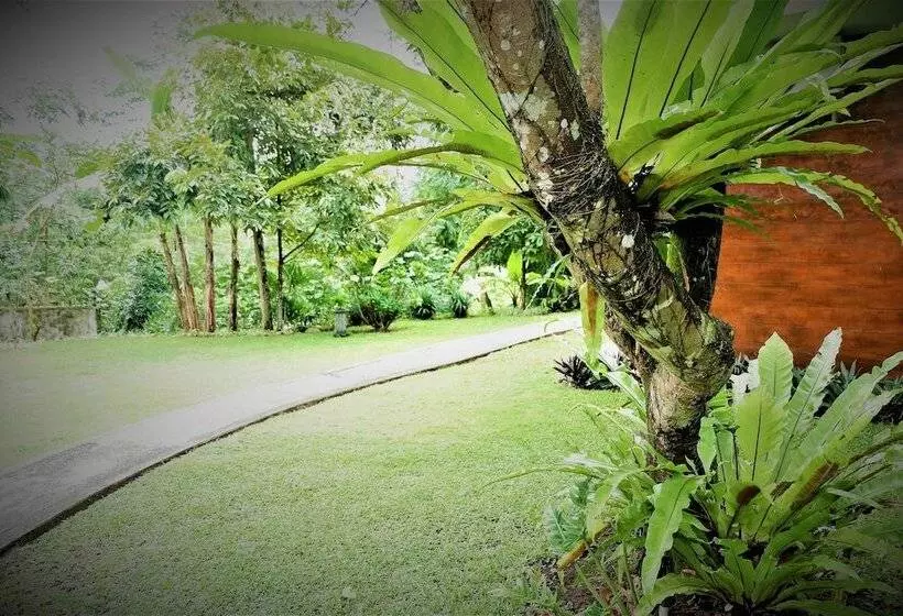 Bed and Breakfast Villa Kendi