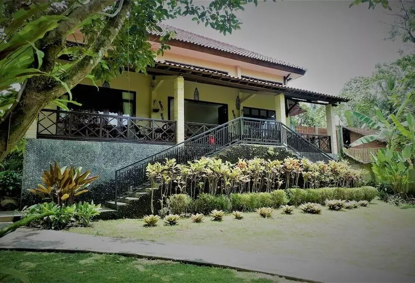Bed and Breakfast Villa Kendi