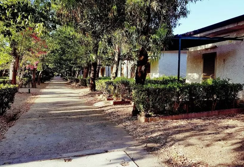 簡易ホテル Oriental Park