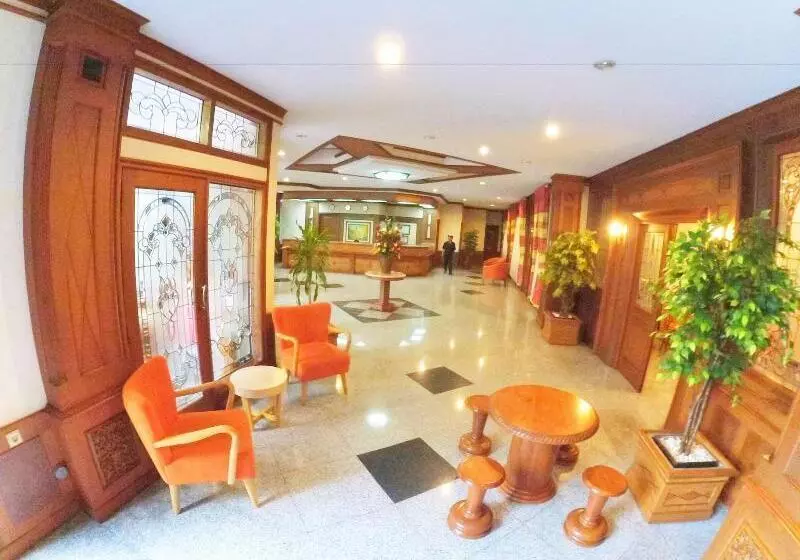 Szálloda Sapta Nawa Resort 1 Gresik