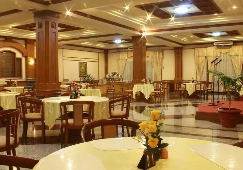 Szálloda Sapta Nawa Resort 1 Gresik