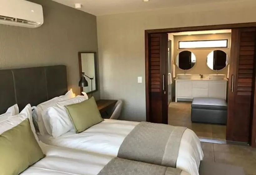 Hotelli Bakubung Self Catering Chalets