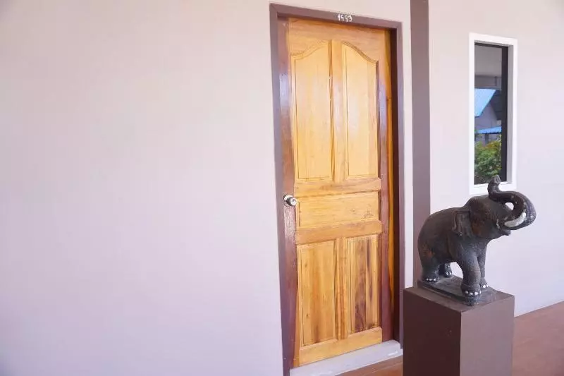 Hotelli Ban Rai Nai Suan