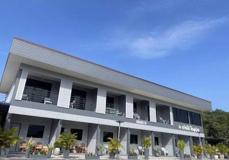 Hotelli Ban Rai Nai Suan