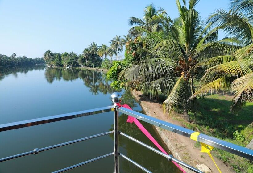 ホテル Beachparadise  Daycruise Houseboat