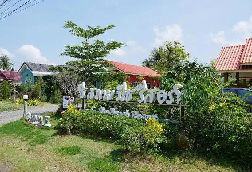 Hotelli C Sky Beach Resort