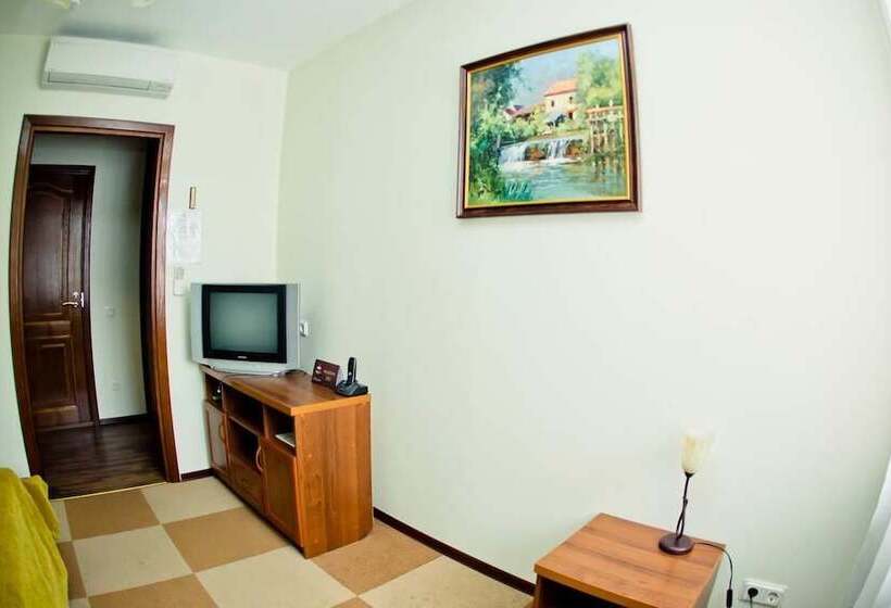 בית מלון כפרי Country Club Pihtovoe