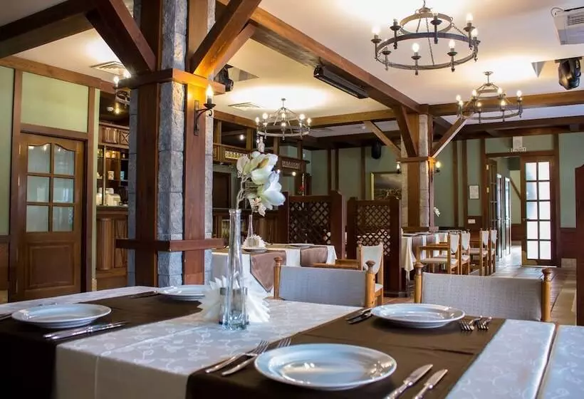 Hotelli Country Club Pihtovoe