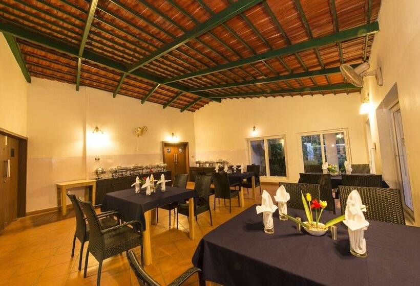 בית מלון כפרי Eka Resorts