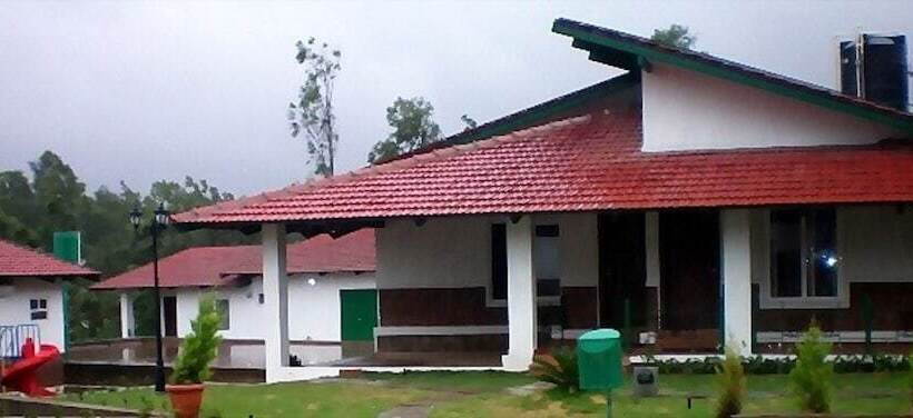 בית מלון כפרי Eka Resorts