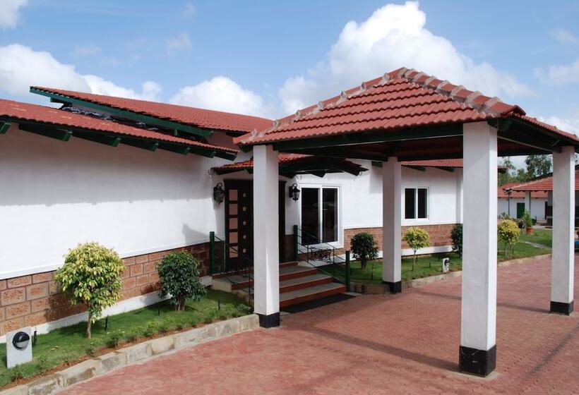 בית מלון כפרי Eka Resorts