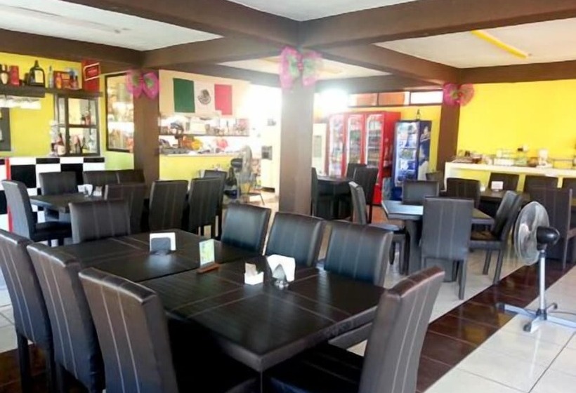 فندق Fiesta Nueva Italia Inn