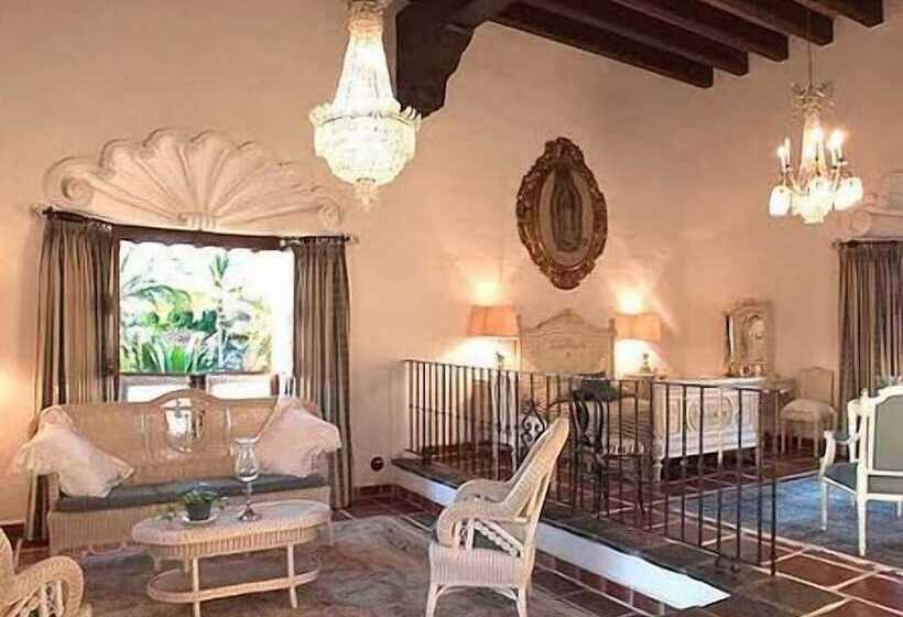 فندق Hacienda Acamilpa