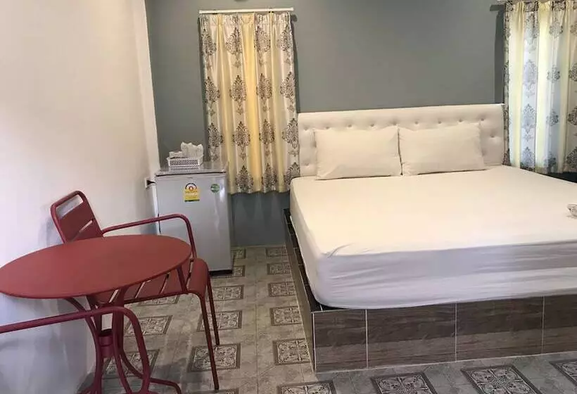 ホテル Suphan Wanwarn Resort