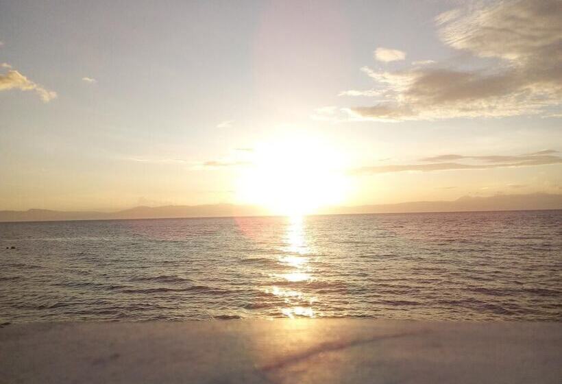 Pensiune Cruz Phillips Lodging Services