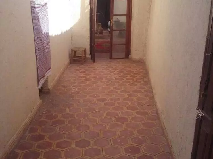 Majatalo Riad Tinfou