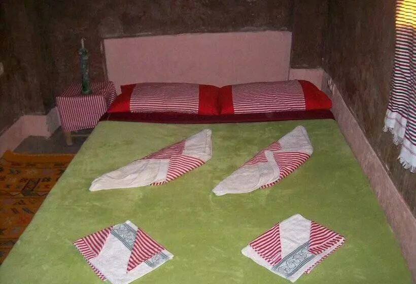 Majatalo Riad Tinfou