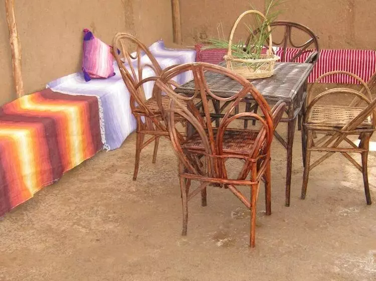 Majatalo Riad Tinfou