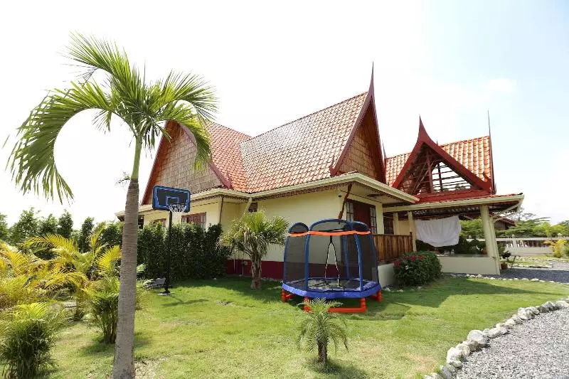 ペンション The Orchid Resort & Relax