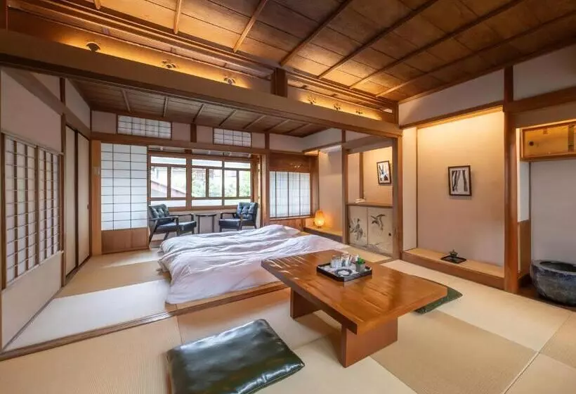 Ryokan Machiya Hotel Oyado Baison