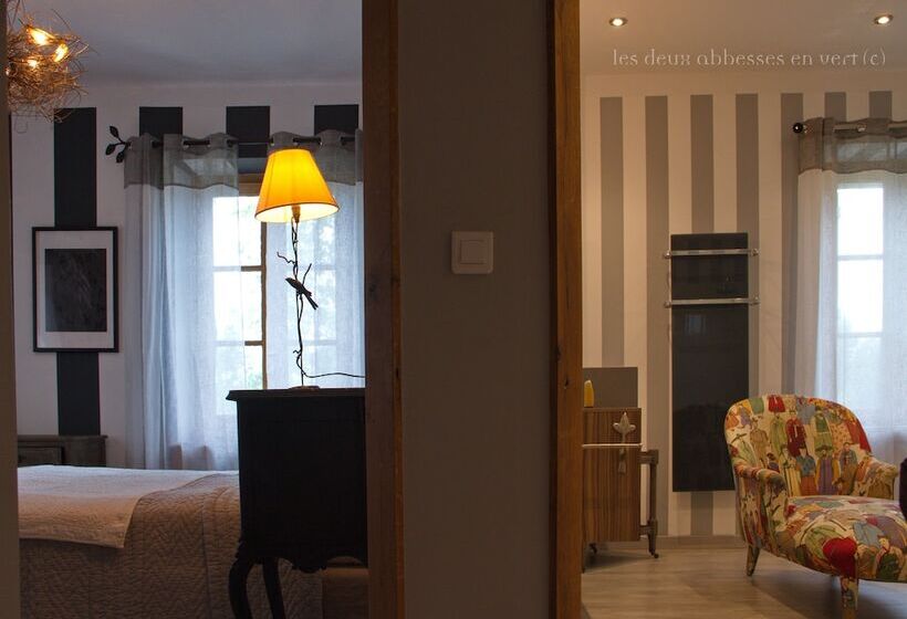 צימר Les Deux Abbesses En Vert