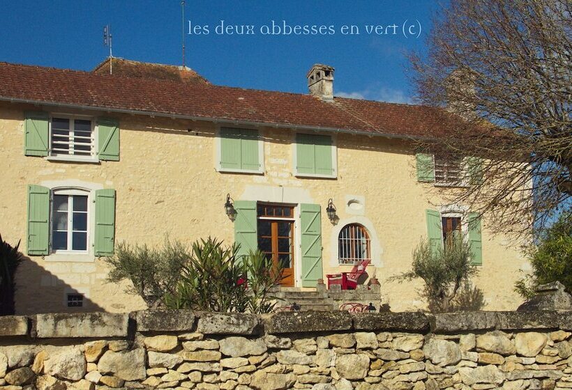 צימר Les Deux Abbesses En Vert