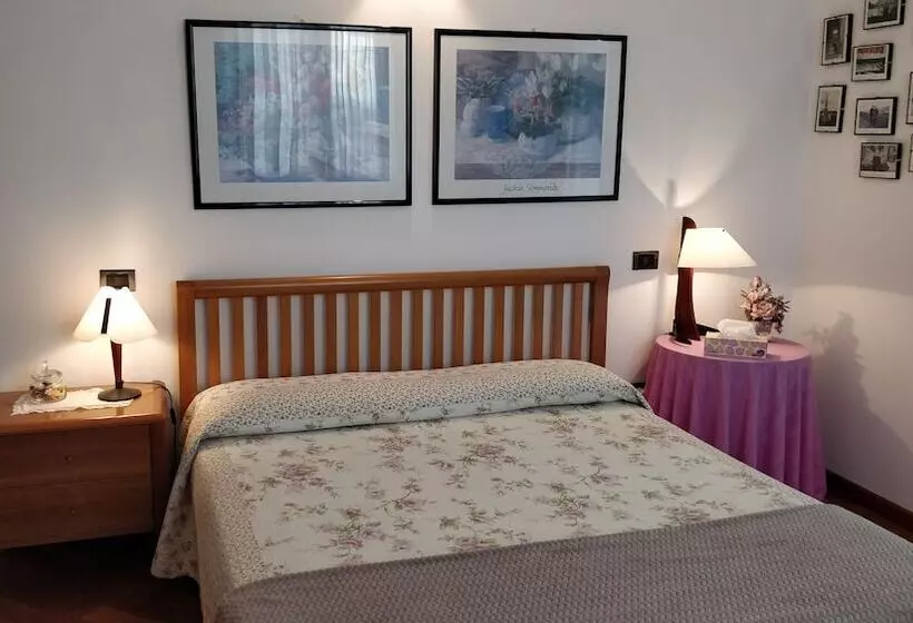 ベッドアンドブレックファースト Marinella B