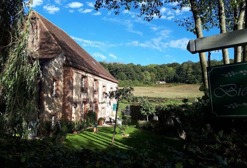 住宿加早餐  Moulin De Sévoux