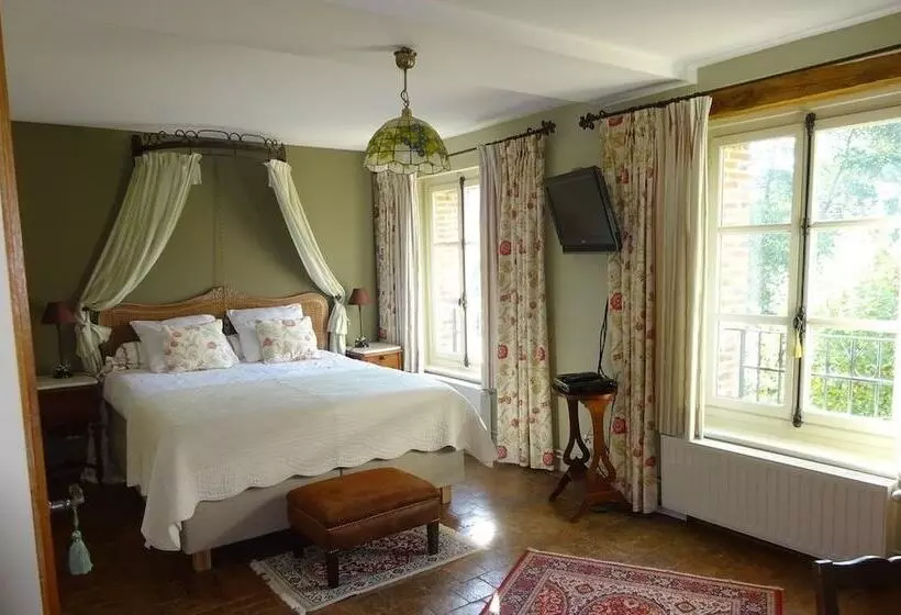 Aamiaismajoitus (B&B) Moulin De Sévoux