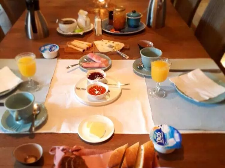 Aamiaismajoitus (B&B) Moulin De Sévoux