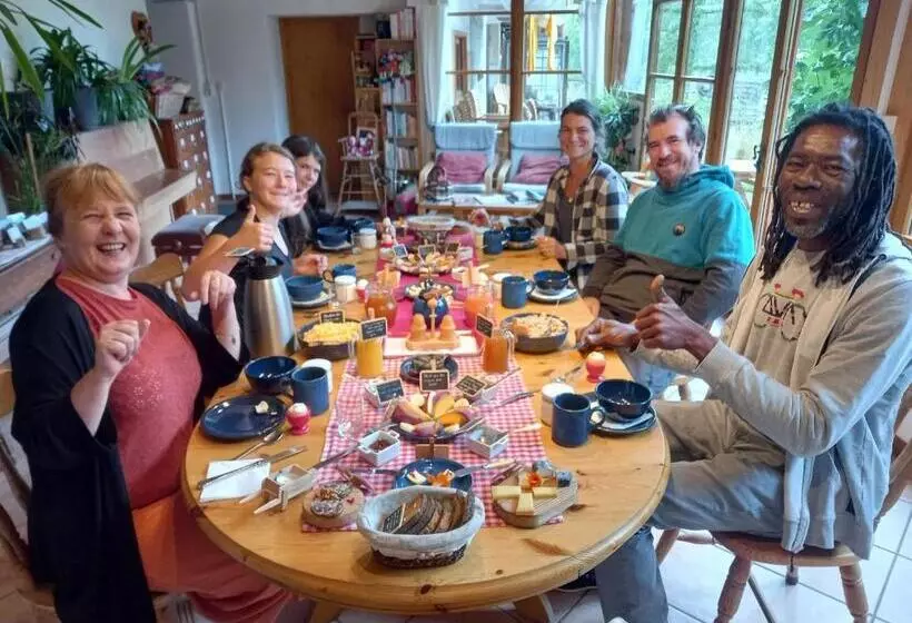 Aamiaismajoitus (B&B) Valreley, Chambres Et Table D Hôtes Eco Friendly Avec Bain Nordique Au Sud Du Massif Du Jura