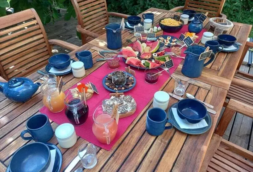 Aamiaismajoitus (B&B) Valreley, Chambres Et Table D Hôtes Eco Friendly Avec Bain Nordique Au Sud Du Massif Du Jura